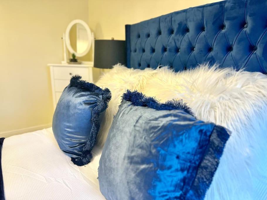 Cottage,Cinema Room,Log Burner Blaenavon Экстерьер фото