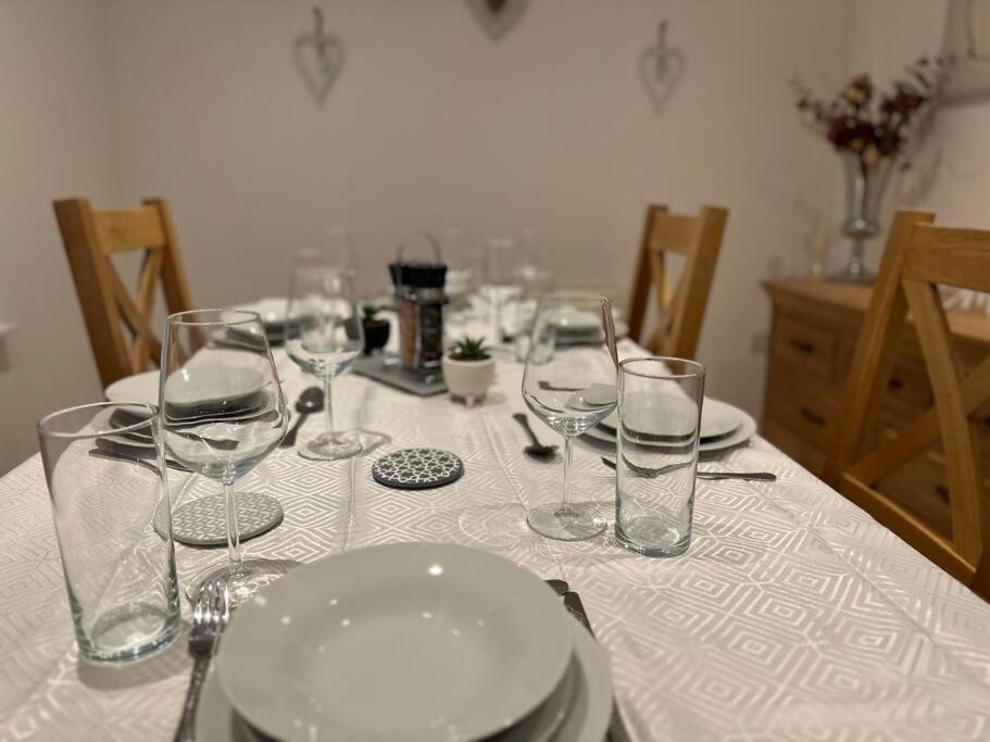Cottage,Cinema Room,Log Burner Blaenavon Экстерьер фото